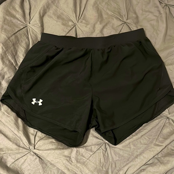 Black under armor shorts size small - Picture 1 of 2